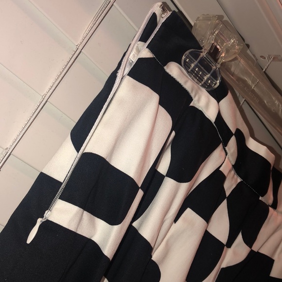 Vesti 2pc skirt/jacket combo - Picture 7 of 8